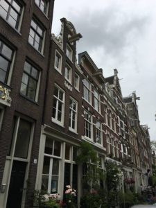 amsterdam-architecture-travelandcoconut