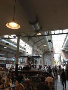 amsterdam-foodhallen-ambiance-travelandcoconut