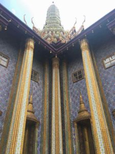 bangkok-temple1-travelandcoconut