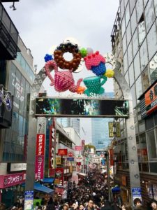 shinjuku-takeshita-dori-travelandcoconut